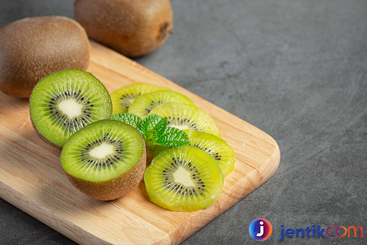 Manfaat Kiwi untuk Kesehatan dan Cara Menikmatinya